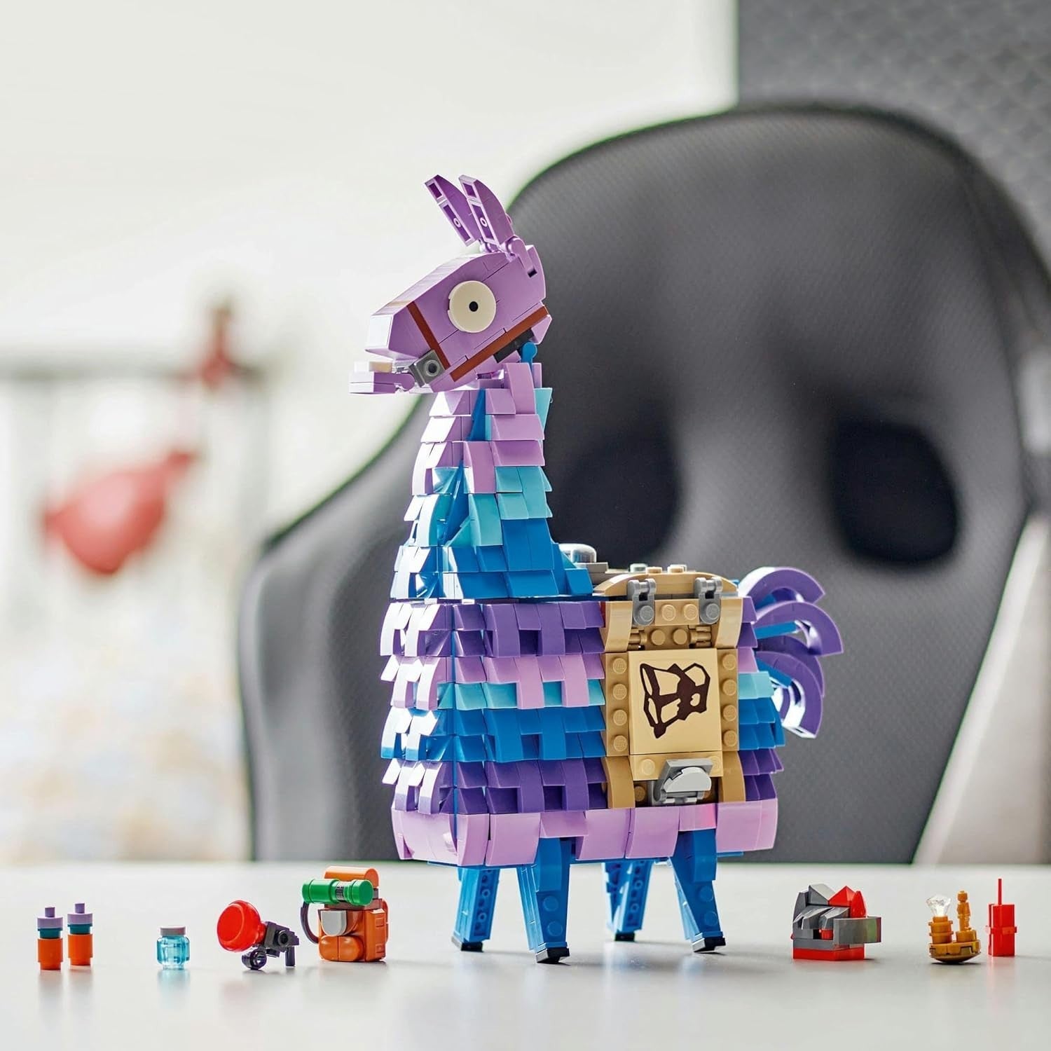 LEGO 77071 Fortnite Supply Llama Pinata Display Model Set Gamer Gift 691pcs 12+