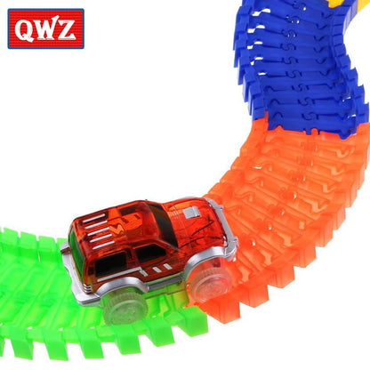 QWZ Railway Magical Flexible Track Car Toy Set DIY Railway Road 28/96/192 Pieces