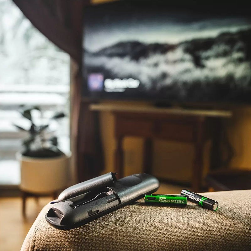 COAST 8 Battery Pack ZITHION-X AA/AAA USB-C Rechargeable Lithium Batteries
