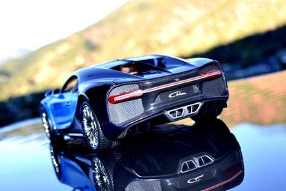 Maisto 1:18 Scale Special Edition Bugatti Chiron Die Cast Car Set Blue-Black