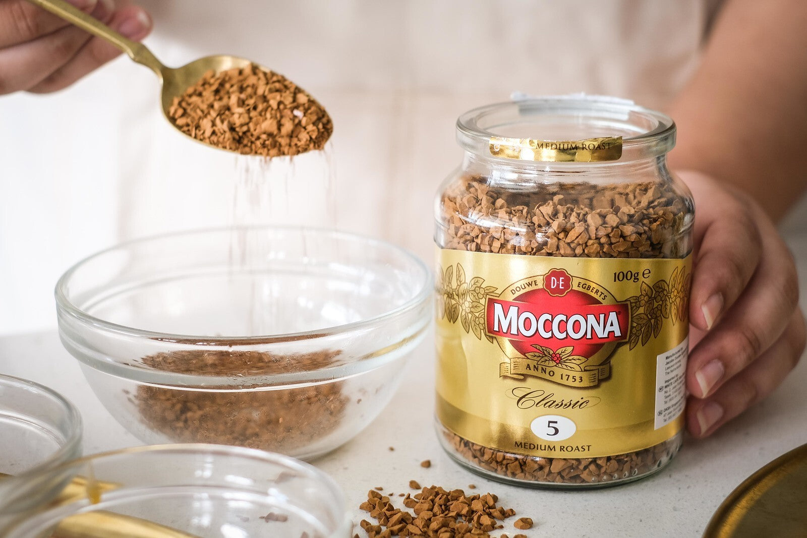 Moccona Freeze Dried Office Instant Coffee Classic Medium Roast 400g Glass Jar