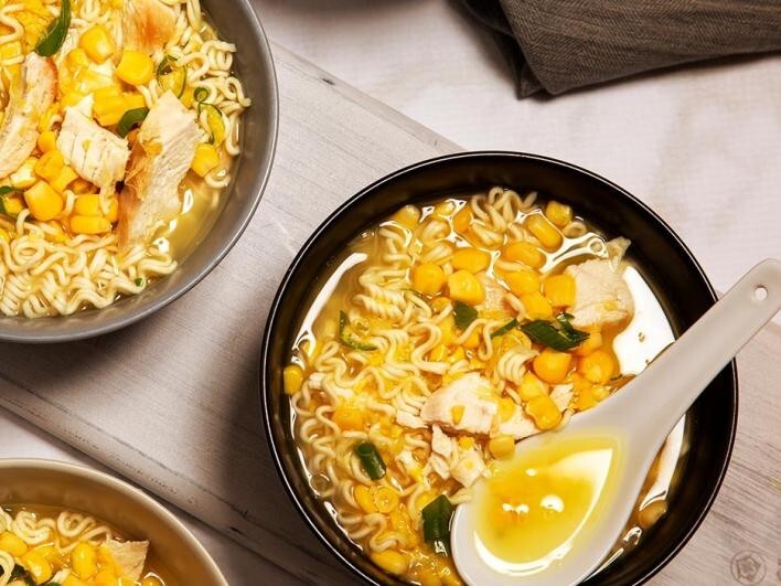 Maggi 2 Minutes Chicken Flavour Pantry Instant Noodles Meal 72g x 30 packs