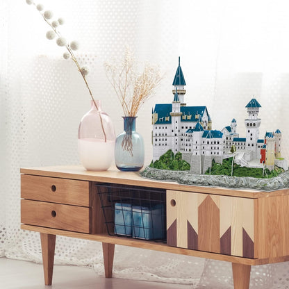 National Geographic Neuschwanstein Castle 3D Puzzle Architectural Model & Book