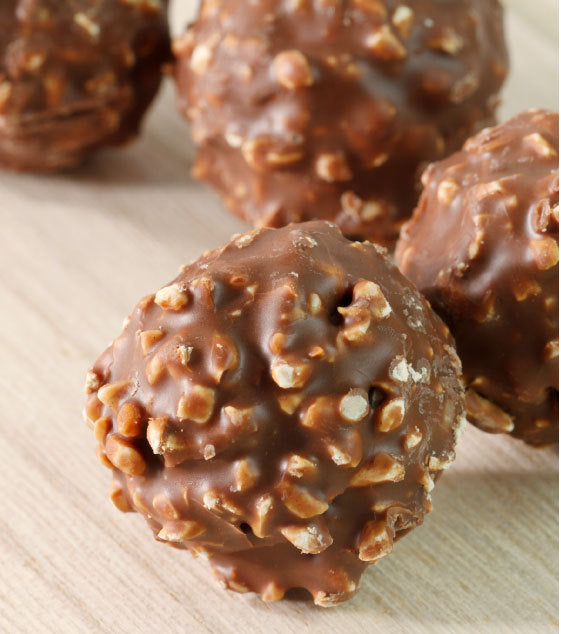 Ferrero Rocher Hazelnut Fine Milk Wafer Premium Chocolate 600g 48 Piece Box Gift