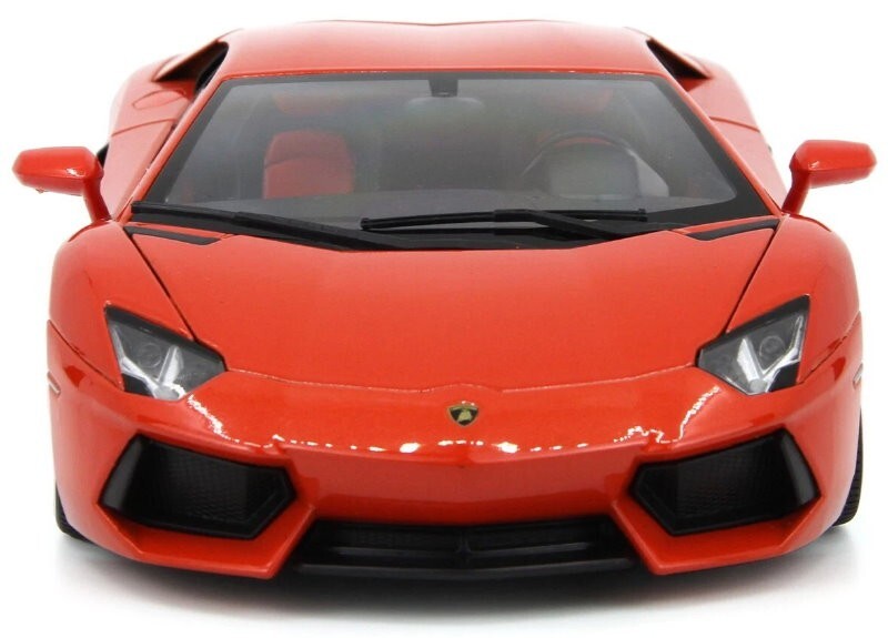 Maisto 1:18 Scale Special Edition Lamborghini Aventador LP 700-4 Die Cast Car