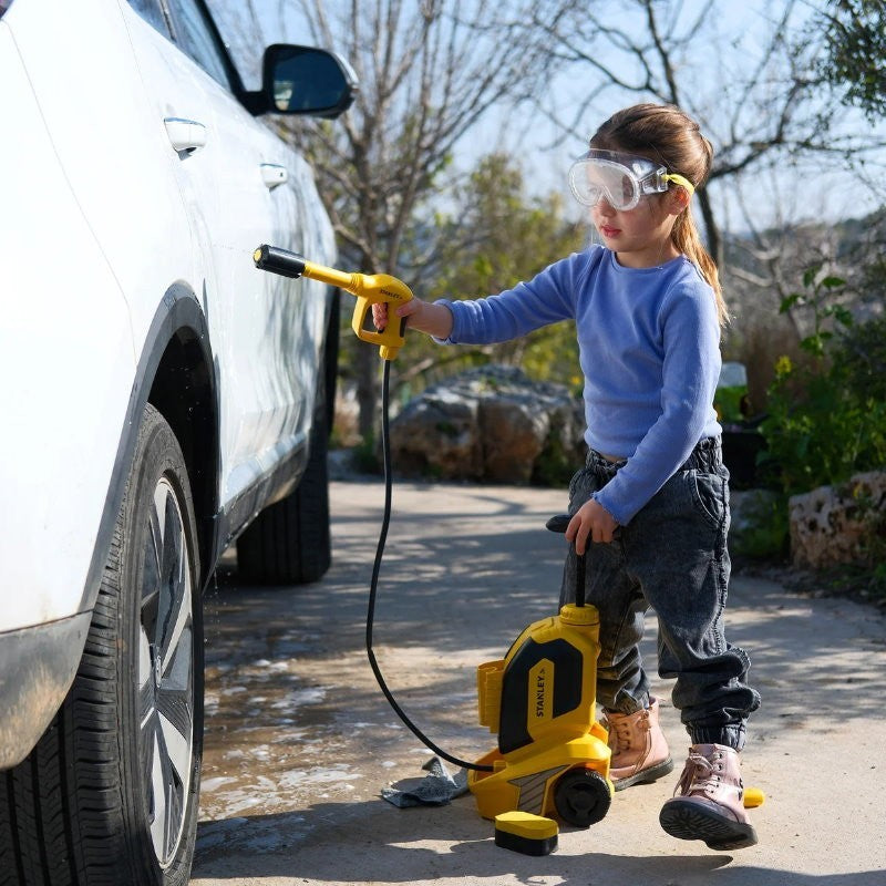 Stanley Jr. 5 Piece Mini Karcher Water Pressure Cleaning Set Toy For Age 3+