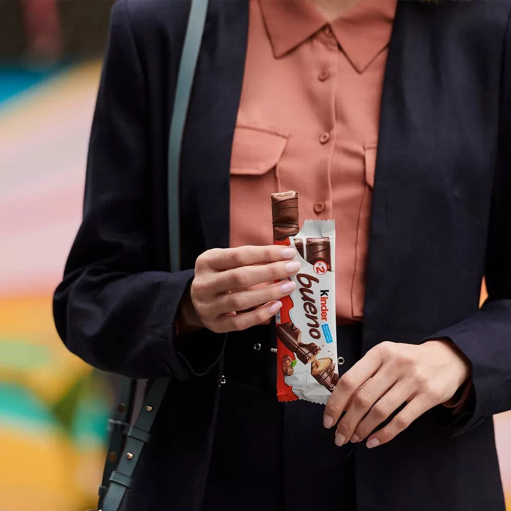 50 x43g Kinder Bueno Milk Chocolate Wafer Hazelnut Treat Easter Work Kids School