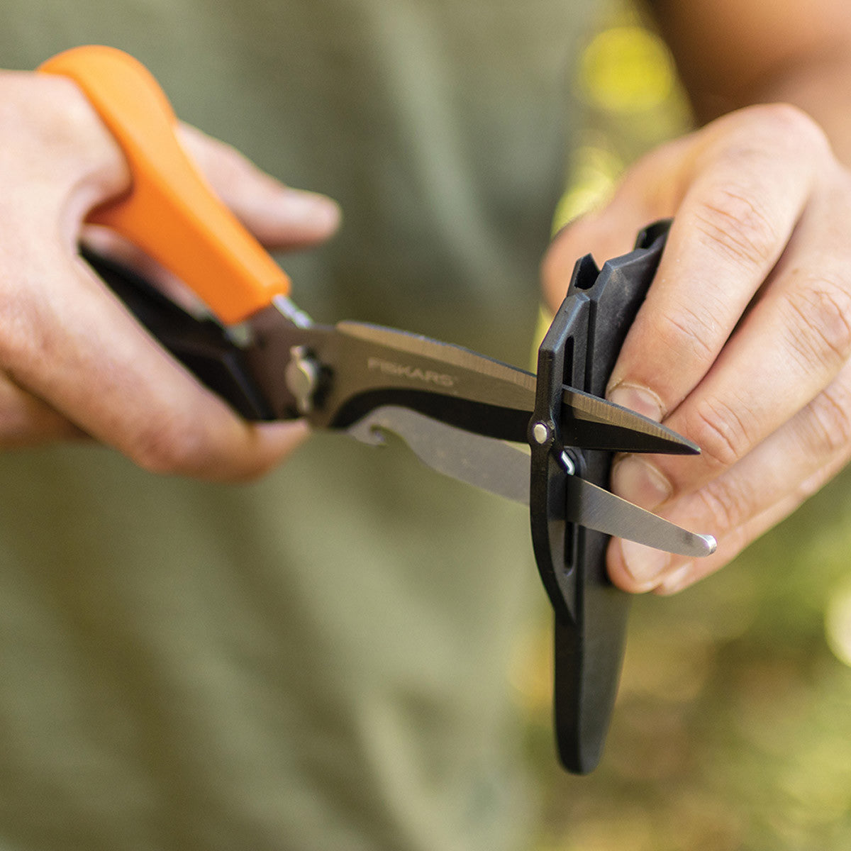 Fiskars Heavy Duty Lopper & Shear Set – Branch Pruner with Built-in Sharpener