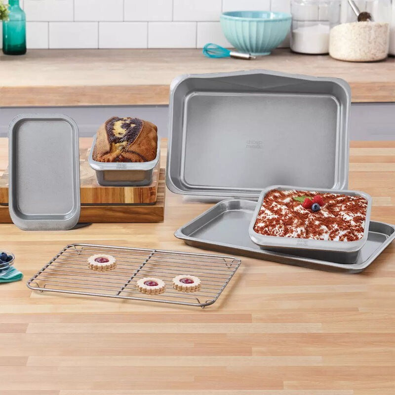 Chicago Metallic 6 Piece Non-Stick Nesting Stacking Metal Bakeware Set
