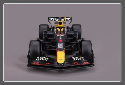 Maisto 1:10 Formula 1 Red Bull / Ferrari Racing Remote Control RC Car RB19 SF23