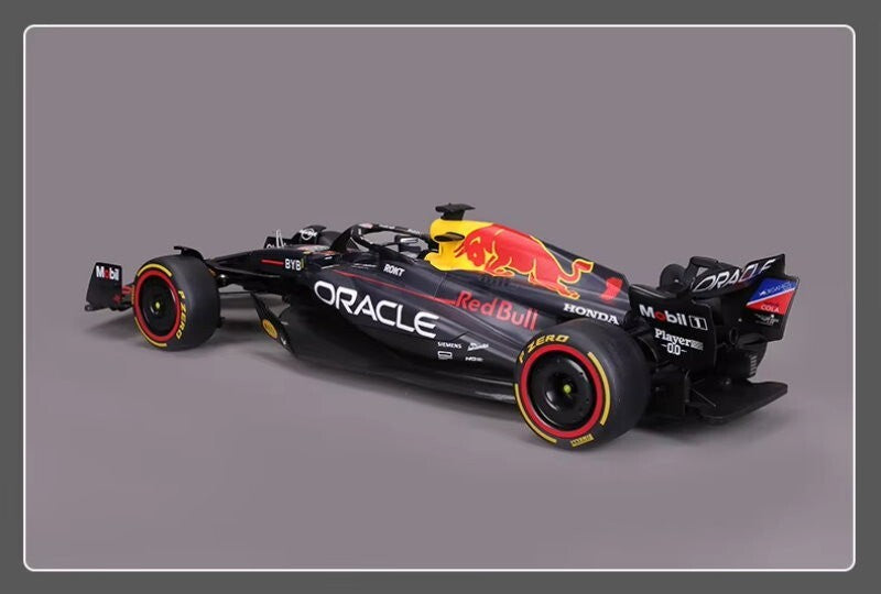 Maisto 1:10 Formula 1 Red Bull / Ferrari Racing Remote Control RC Car RB19 SF23