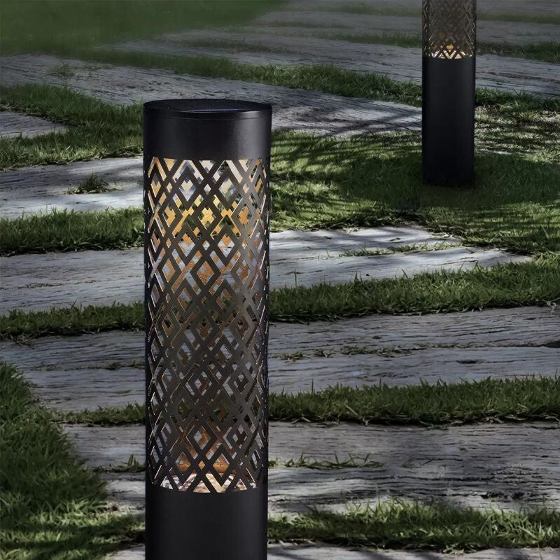 GTX Naturally Solar 2-Pack 20 Lumen Metal Solar Bollard LED Pathway Lights 56cm