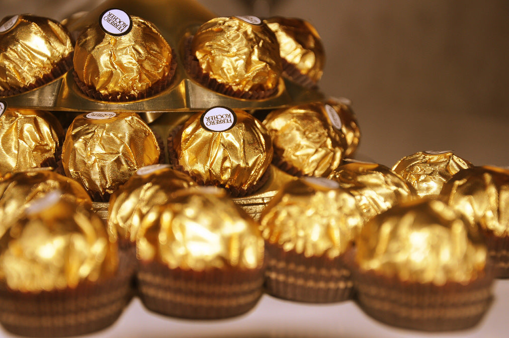 1kg - 4kg Ferrero Rocher Hazelnut Fine Wafer Milk Chocolate Great Birthday Sweet
