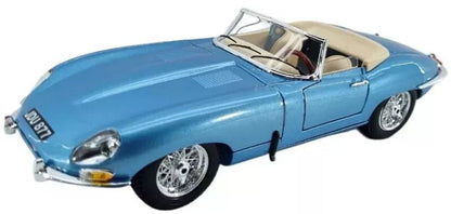 Maisto 1:18 Scale Special Edition Jaguar E-Type Cabriolet Die Cast Car Set Blue