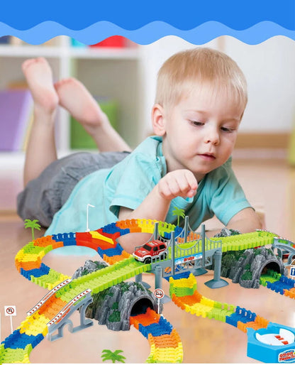 QWZ Railway Magical Flexible Track Car Toy Set DIY Railway Road 28/96/192 Pieces