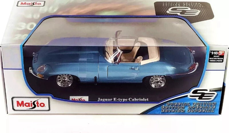 Maisto 1:18 Scale Special Edition Jaguar E-Type Cabriolet Die Cast Car Set Blue