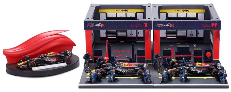Burago 1:43 Formula One Racing Deluxe Paddock Ferrari, McLaren, Mercedes, RedBul