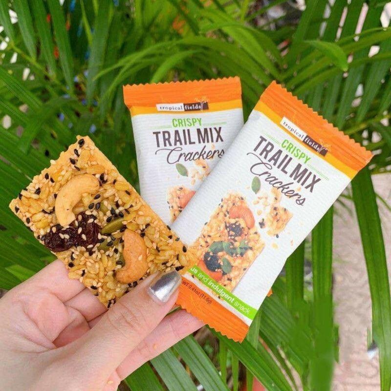 Tropical Fields 34-Pack Crispy Baked Trail Mix Crackers with Nuts and Seeds 394g